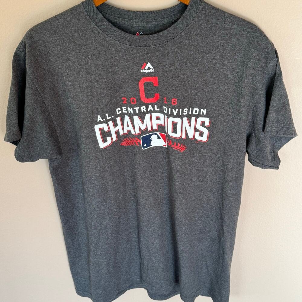 2016 AL Central Champs Cleveland Indians Large Tshirt
